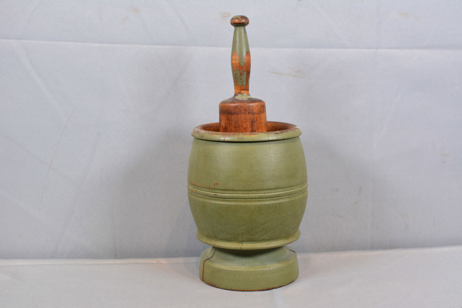 Early Morter & Pestle in Old Green Paint (1 of 7)