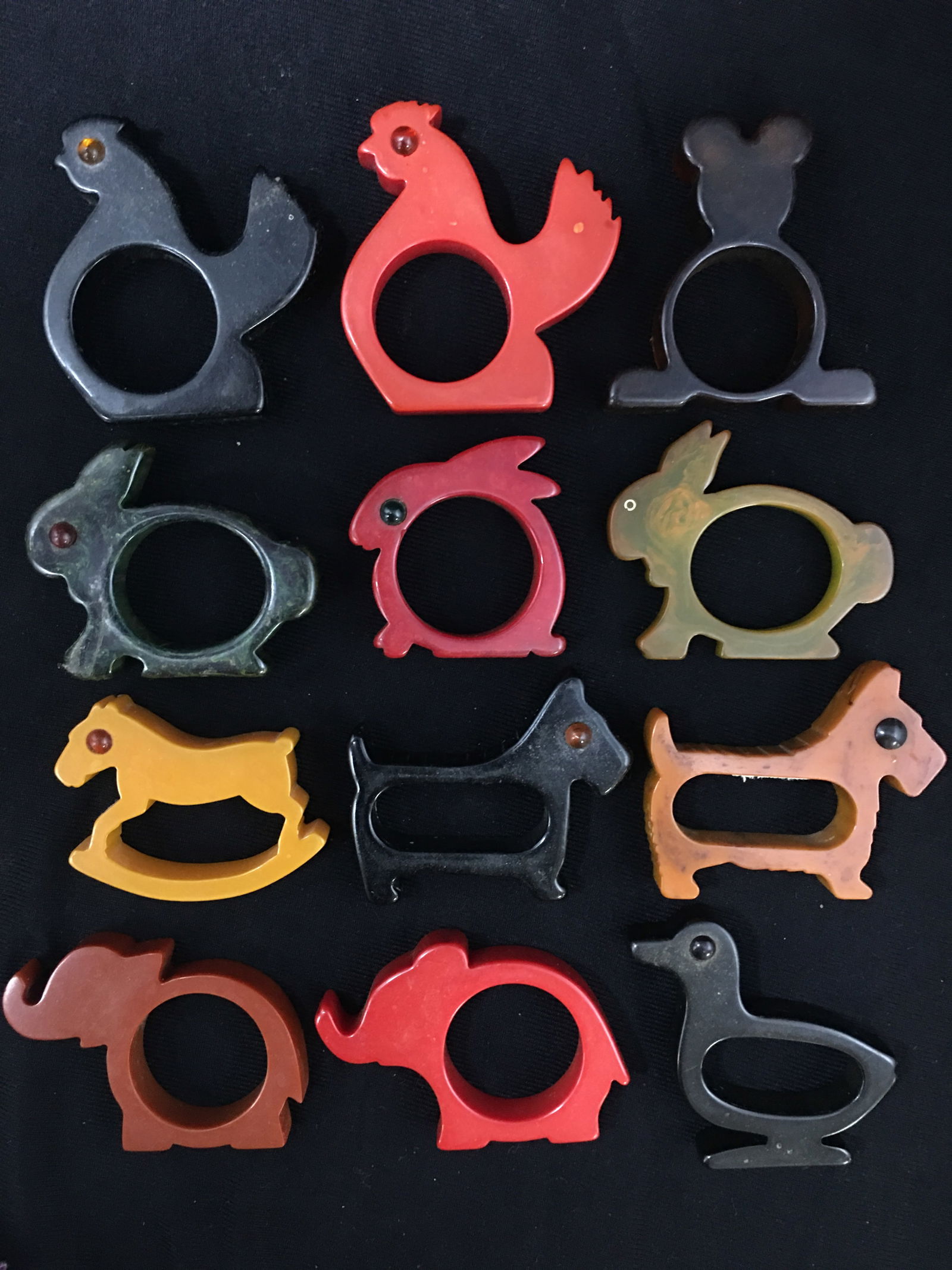 Bakelite Animal Napkin Rings (1 of 2)