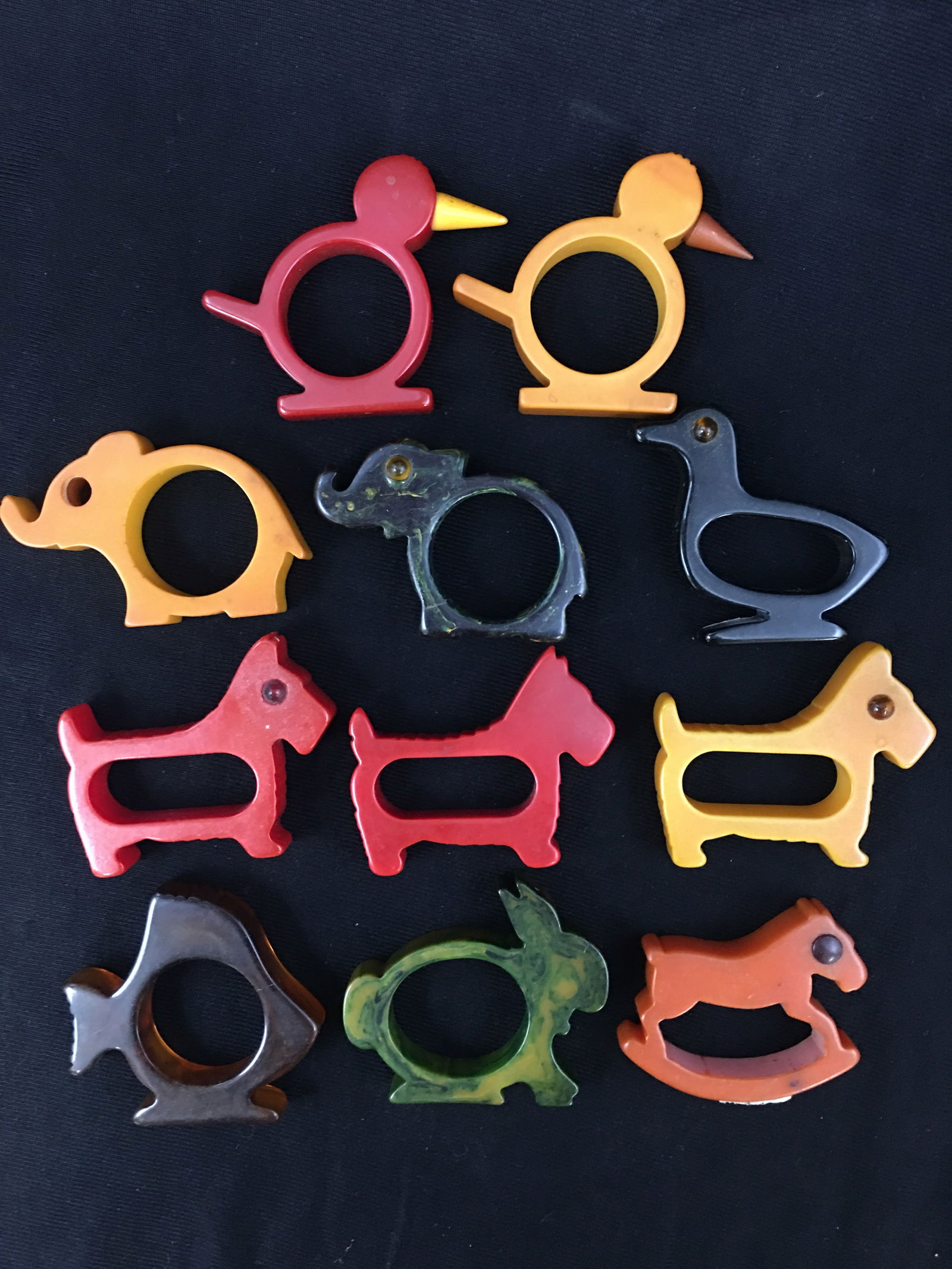 Bakelite Animal Napkin Rings (1 of 3)