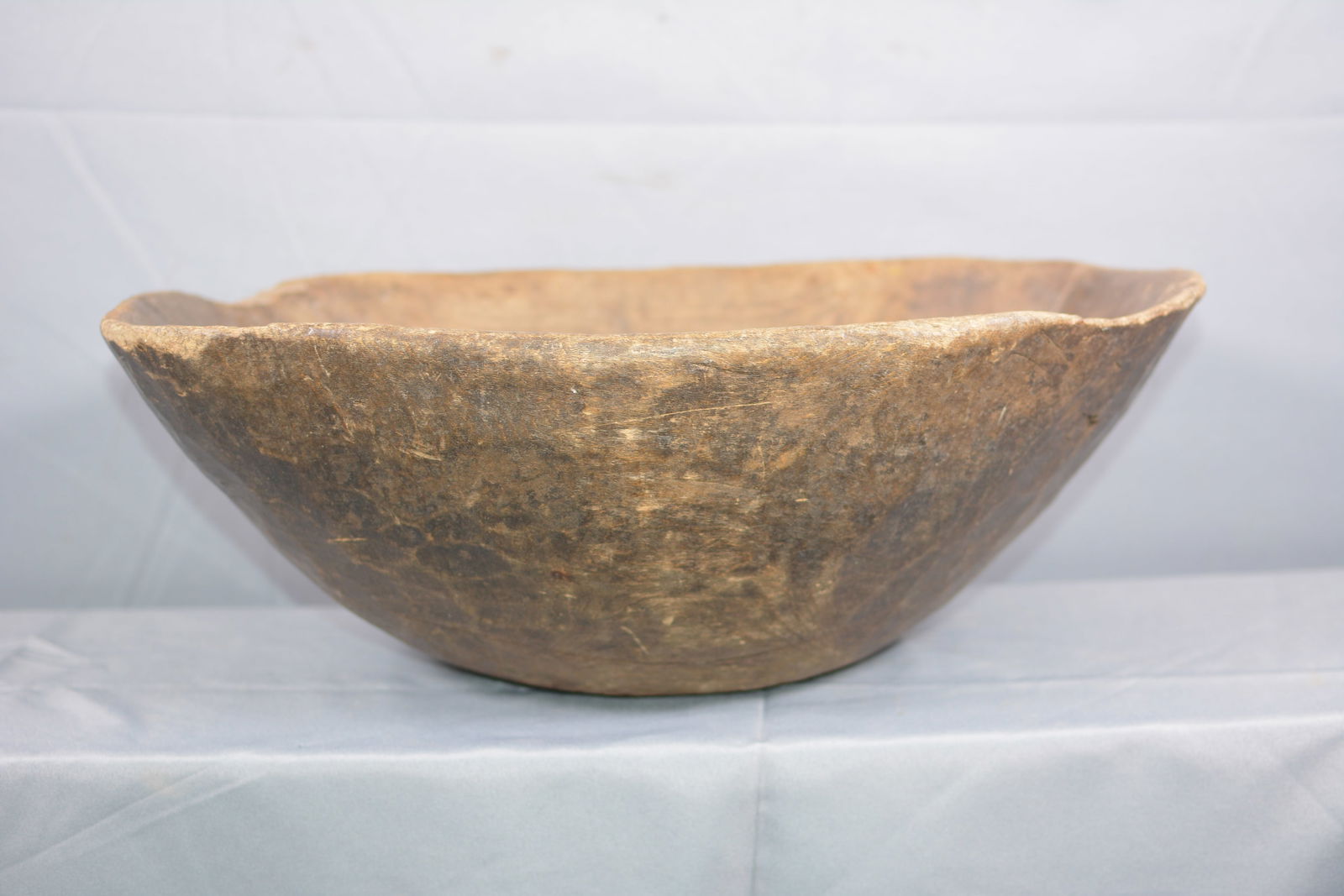 Deep Wooden Burl Walnut Carved Bowl: Deep Wooden Burl Walnut Carved Bowl carved from square bottom to rectangular opening. Unusual form w/ nice wear. 20"L x 14" W x 8"D