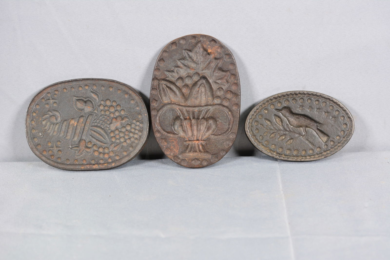 Three Cast Iron Cookie Presses Oval Form (1 of 4)