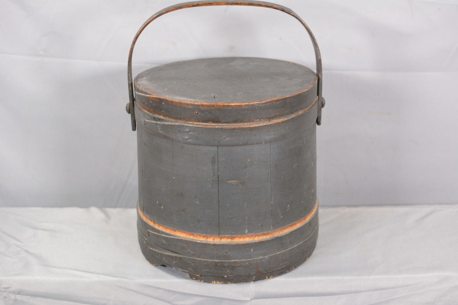 Painted Firkin w/Finger Lap and Copper Tack (1 of 8)