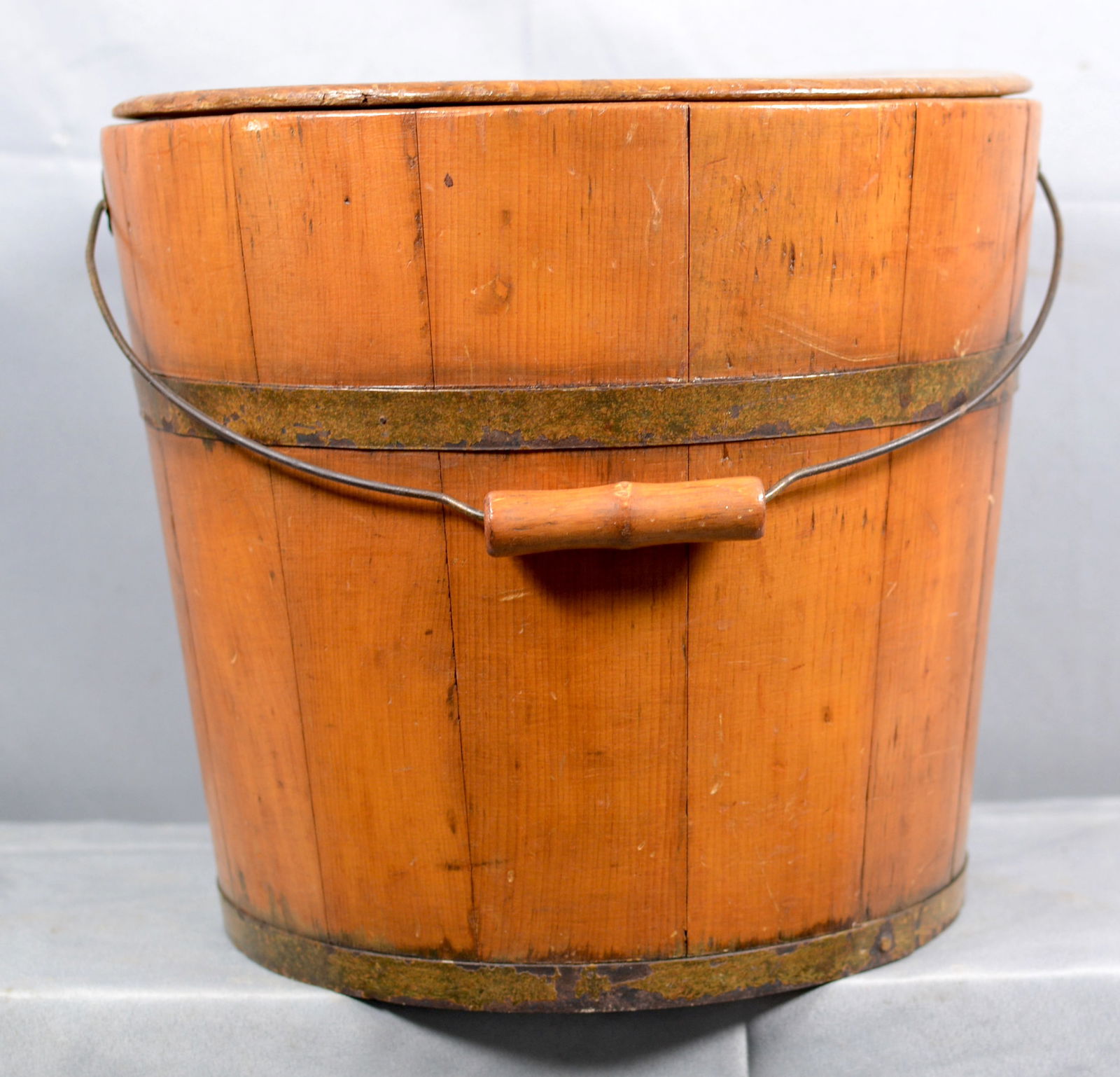 Wooden Stave Bucket Bail Handle & Lid (1 of 8)