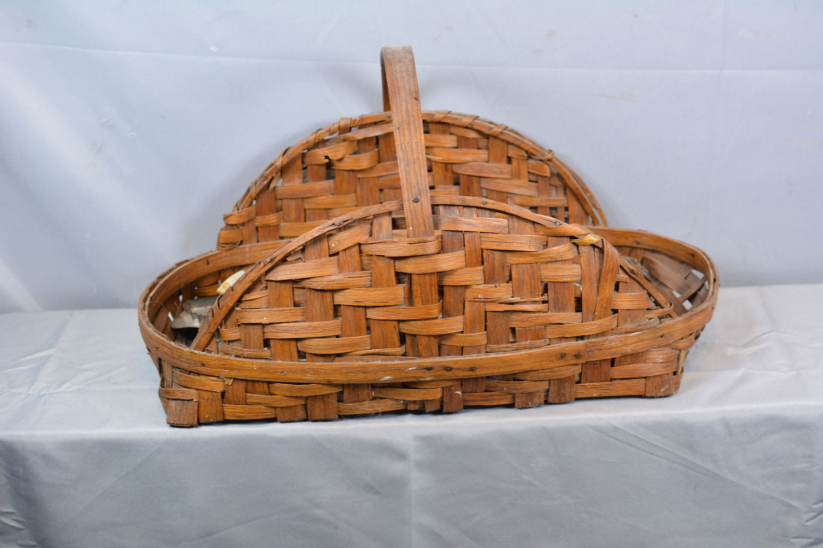 Group of Early Cookie Cutters & Basket (1 of 4)