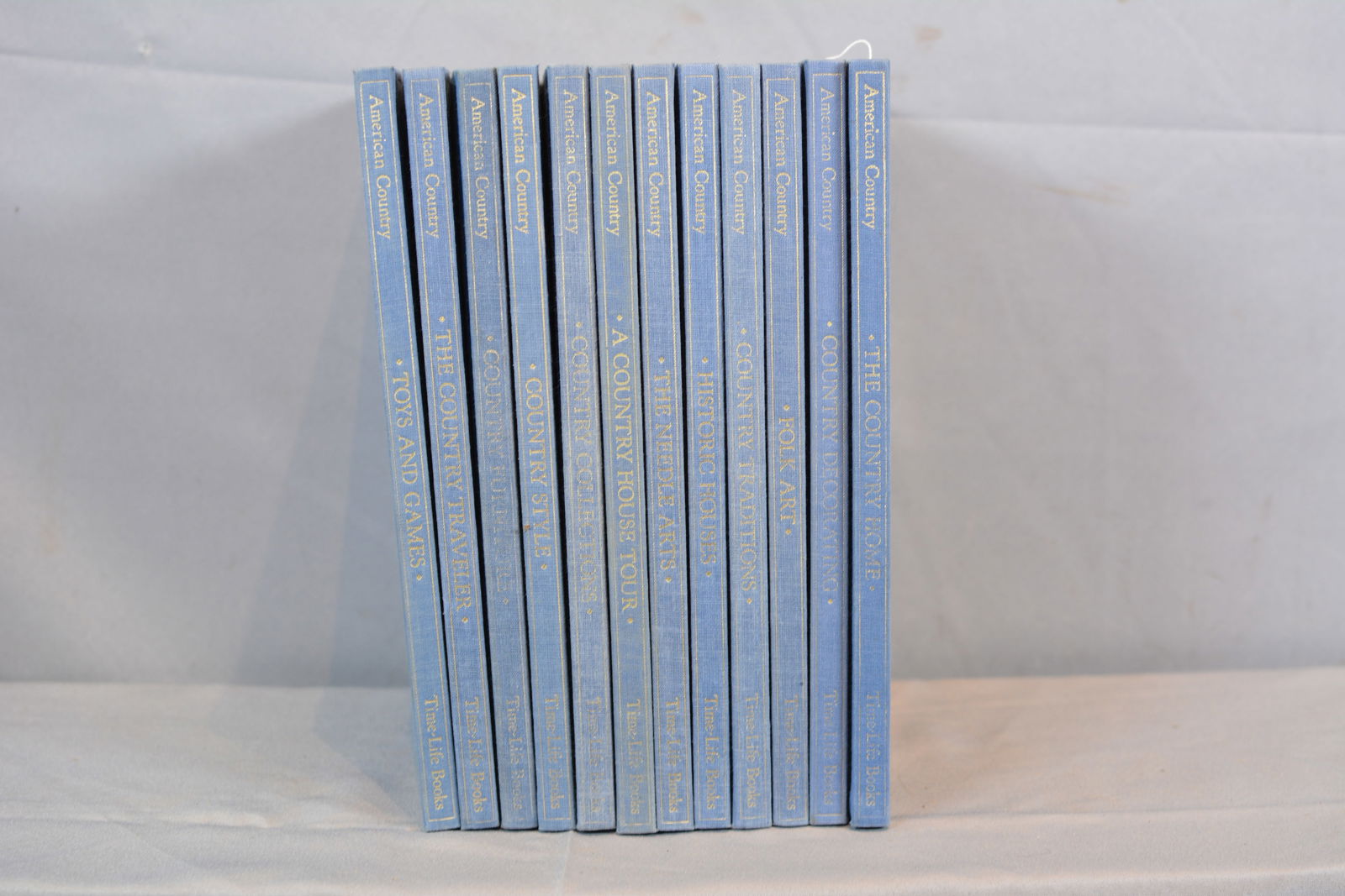 Twelve Volumes of American Country & Old Books (1 of 4)