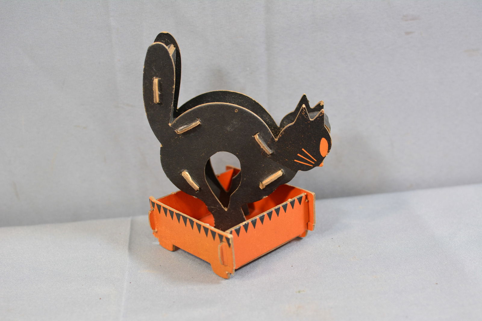 Die cut fibro toy Dayton, OH cat in the box candy container, 4"X4" (1 of 3)