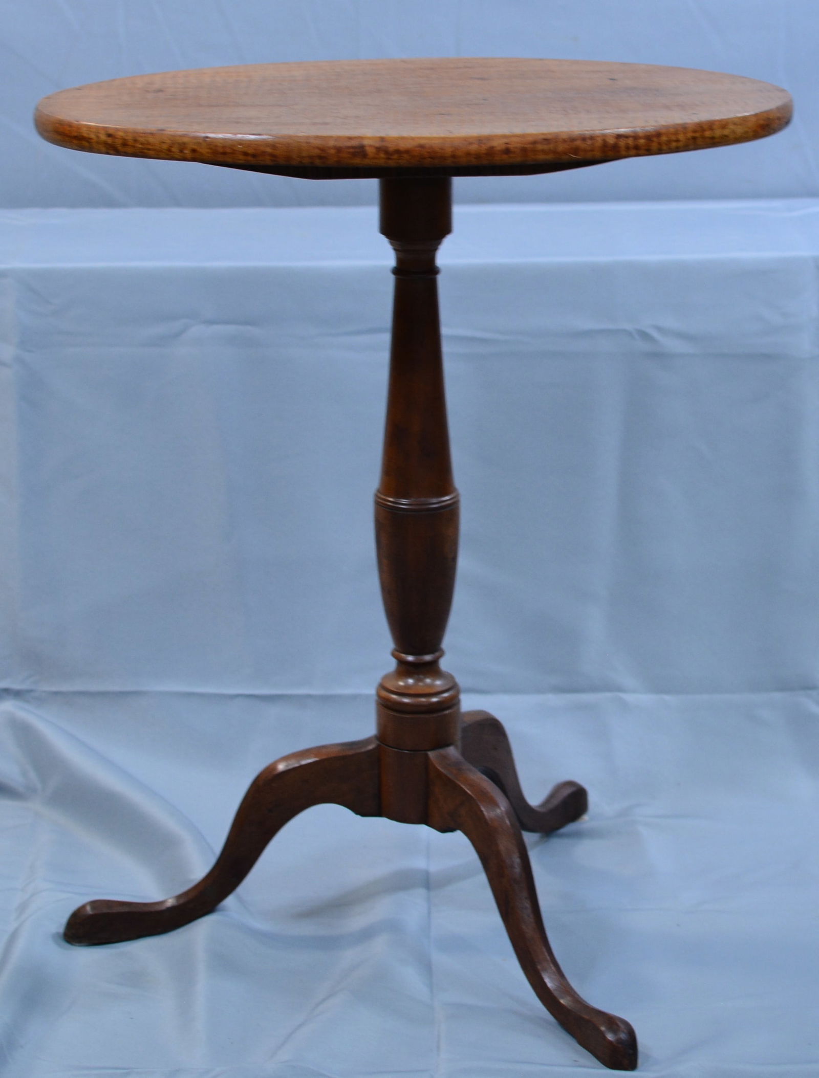 Tilt Top Candle Stand in Tiger Maple, oval tiger maple top, turned pedestal with cabriole legs,: Tilt Top Candle Stand in Tiger Maple, oval tiger maple top, turned pedestal with cabriole legs, brass latch, 22"x16"x28"