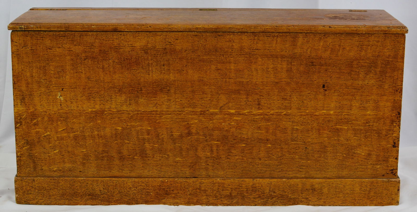 Grain painted lift top blanket chest, dovetailed with overset hinges, poplar boards, unfooted, (1 of 8)
