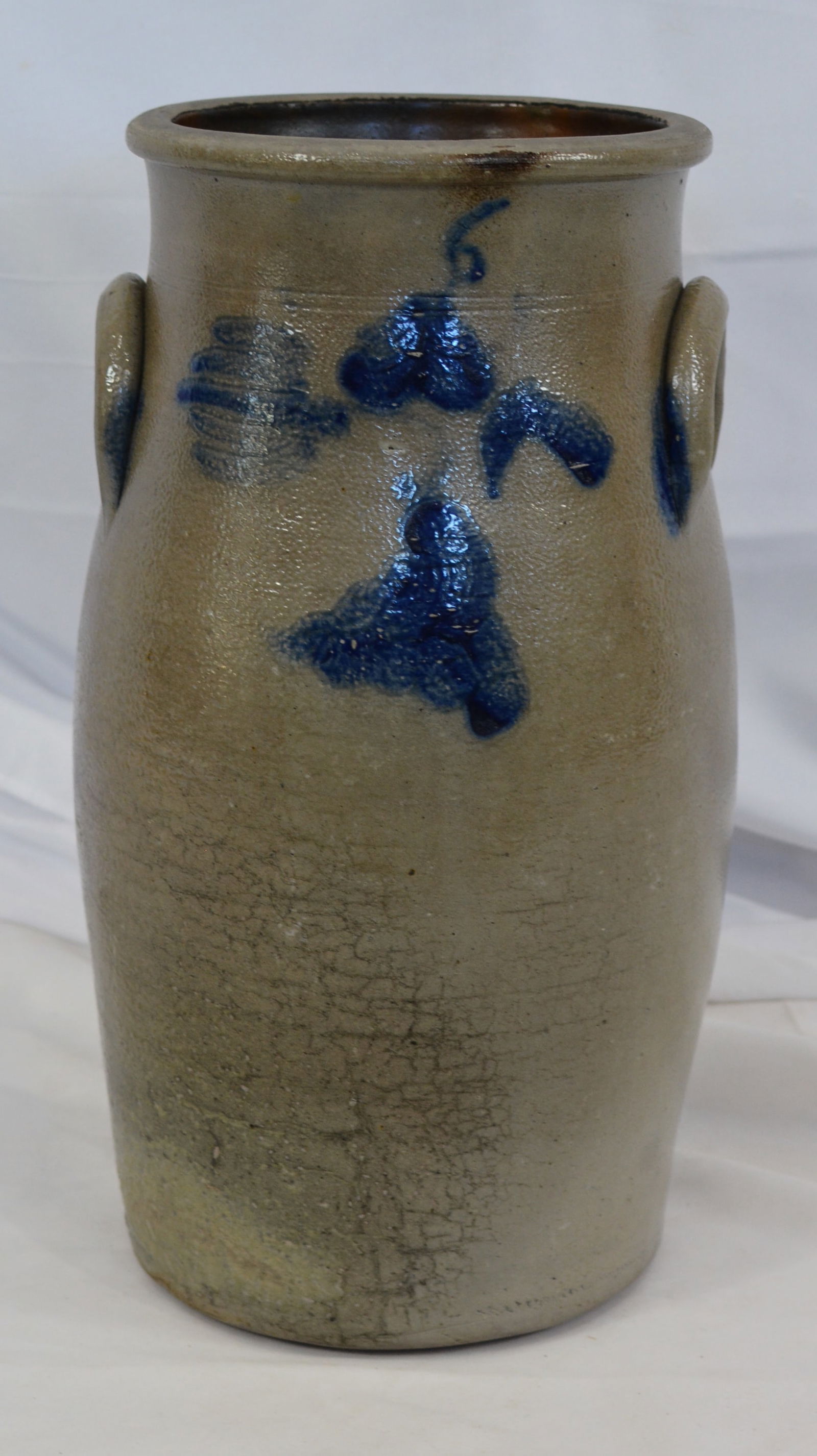6 Gal Stoneware Blue Decorated Churn, 10"X18": 6 Gal Stoneware Blue Decorated Churn, 10"X18"