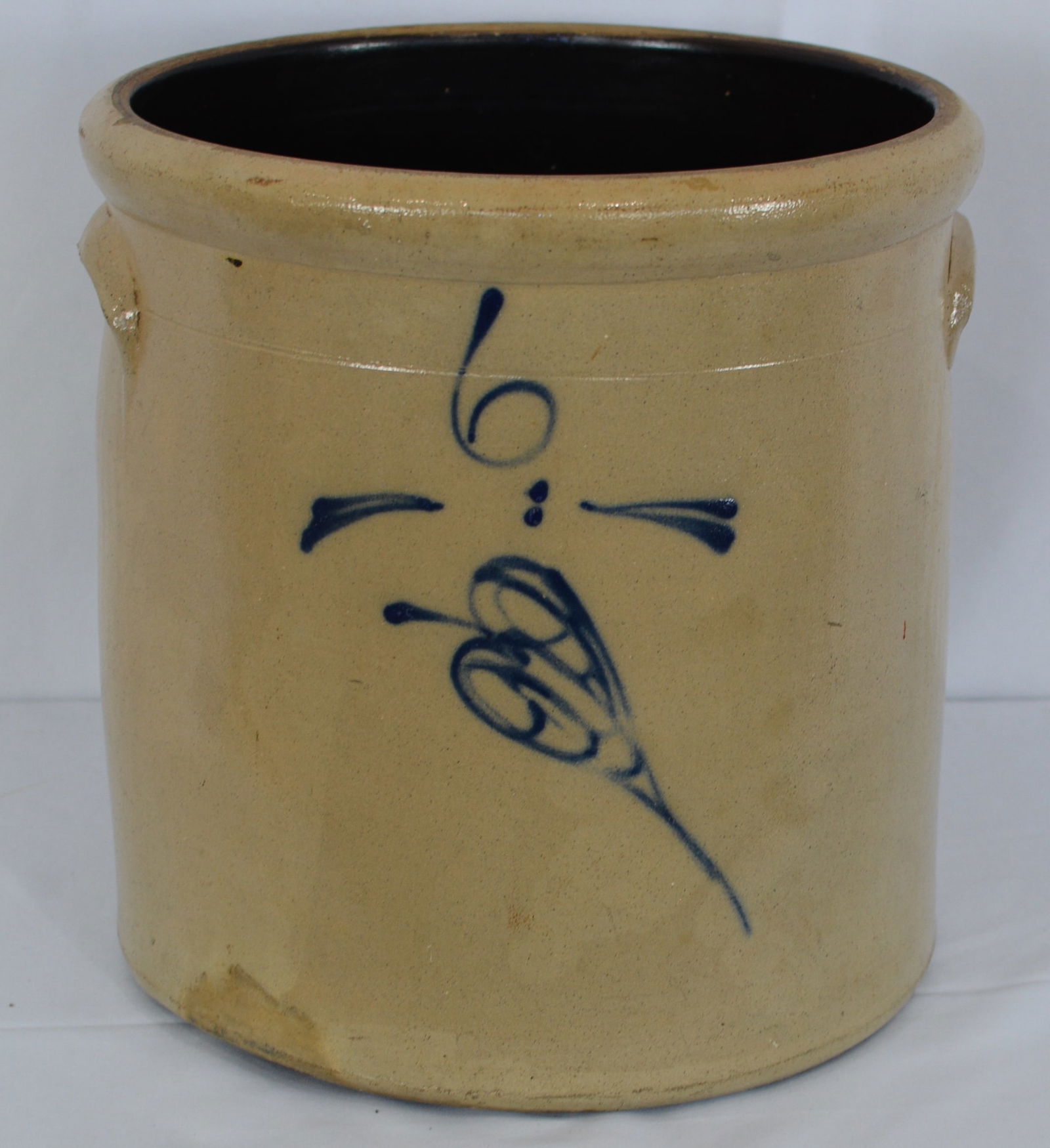 6 Gallon Blue Decorated Crock (1 of 5)