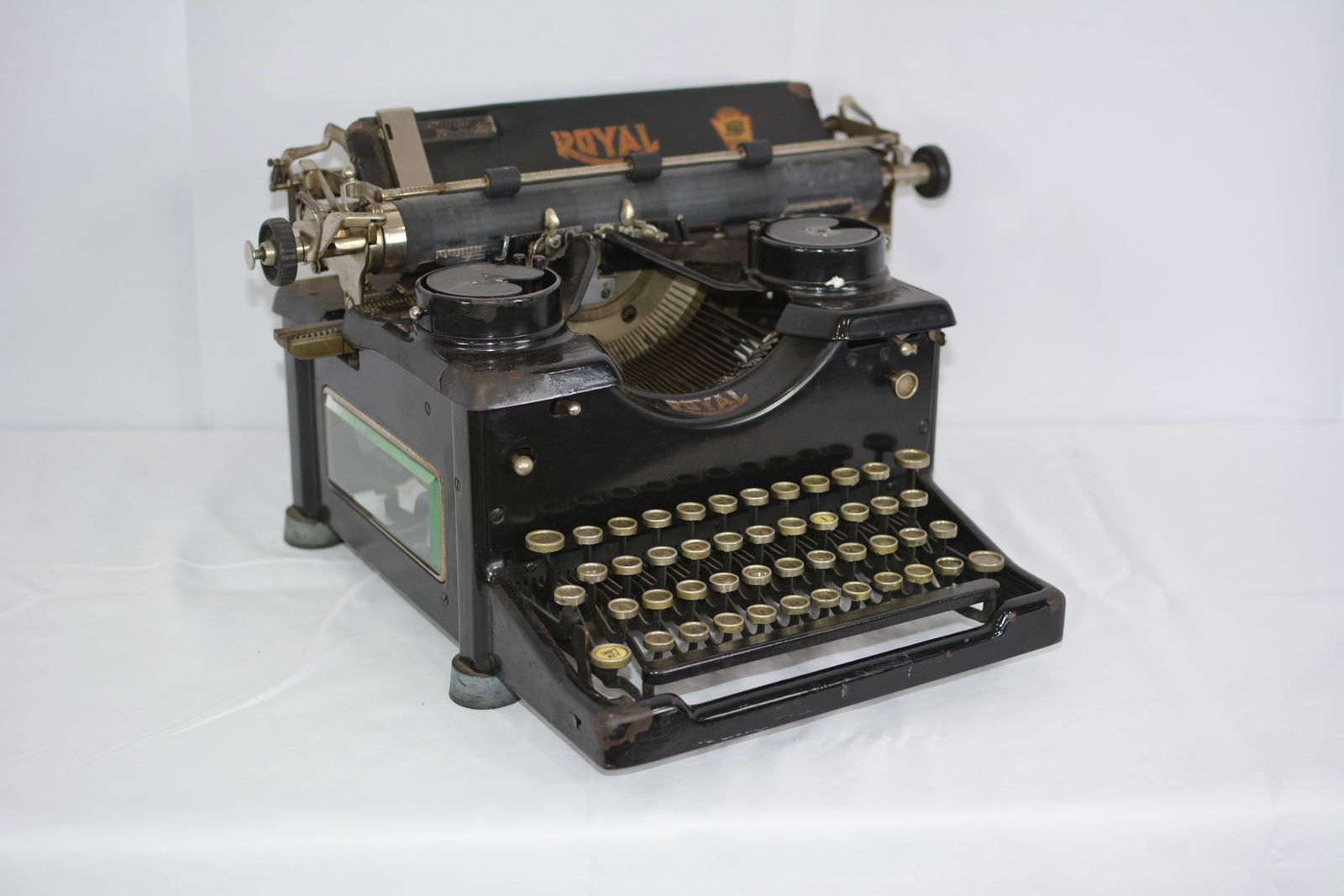 Royal Model 10 vintage typewriter w/cast iron body, beveled glass panel sided & appears to be (1 of 7)