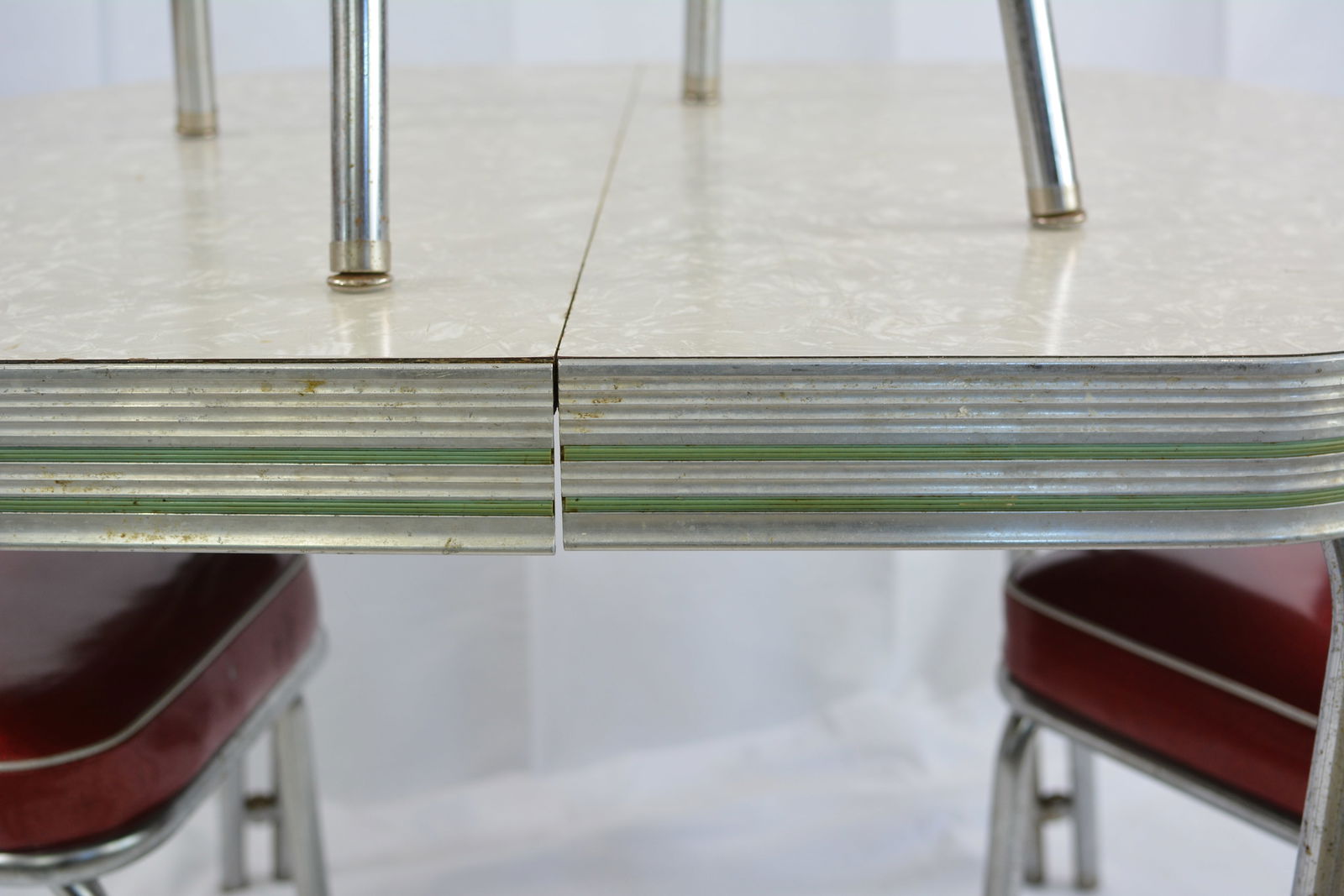 Retro Table and 4 Chairs - 2