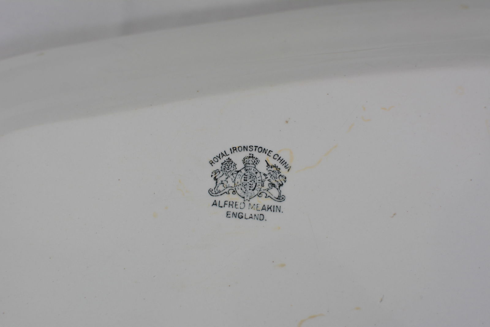 4 Meakin Tea Leaf Ironstone Serving Pieces - 2