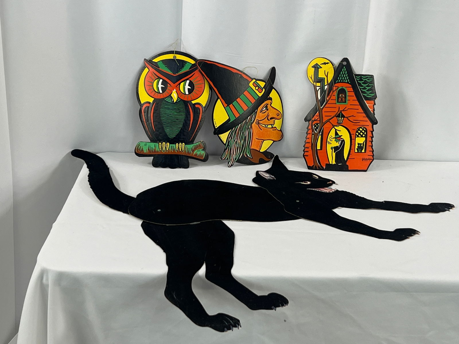 Beistle Halloween Diecuts and Other: 3 Beistle Halloween Diecuts, felt jointed black cat, and others.