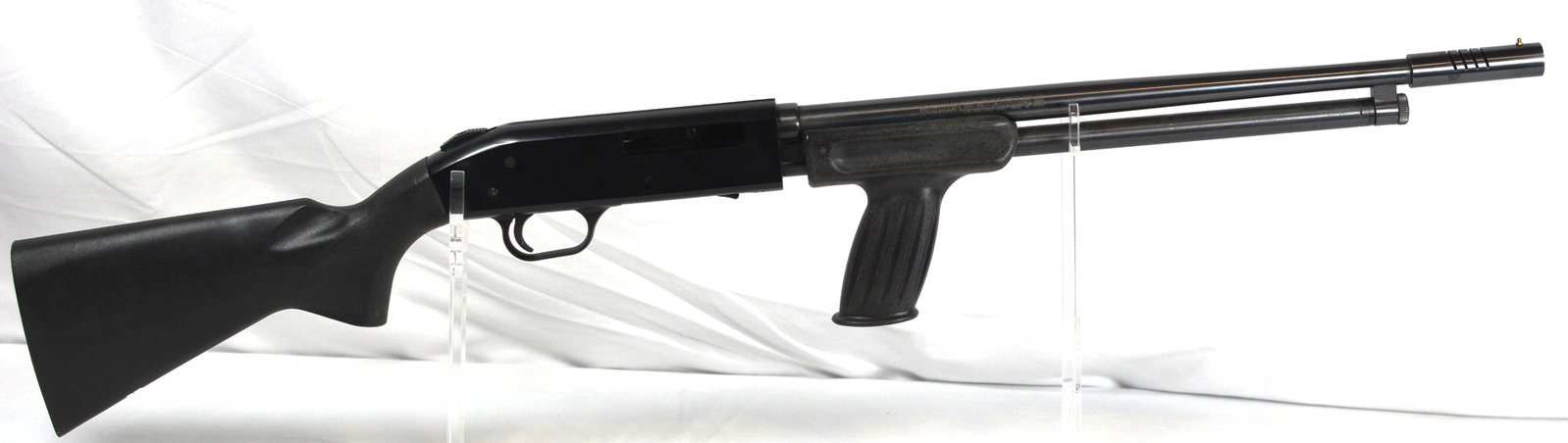 Mossberg Model HS410 .410 ga Pump Shot Gun (1 of 4)