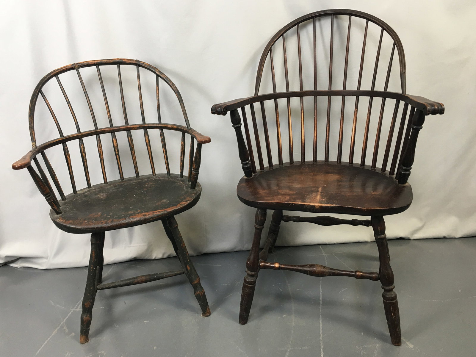 (2) Sack Back Windsor Chairs (1 of 6)
