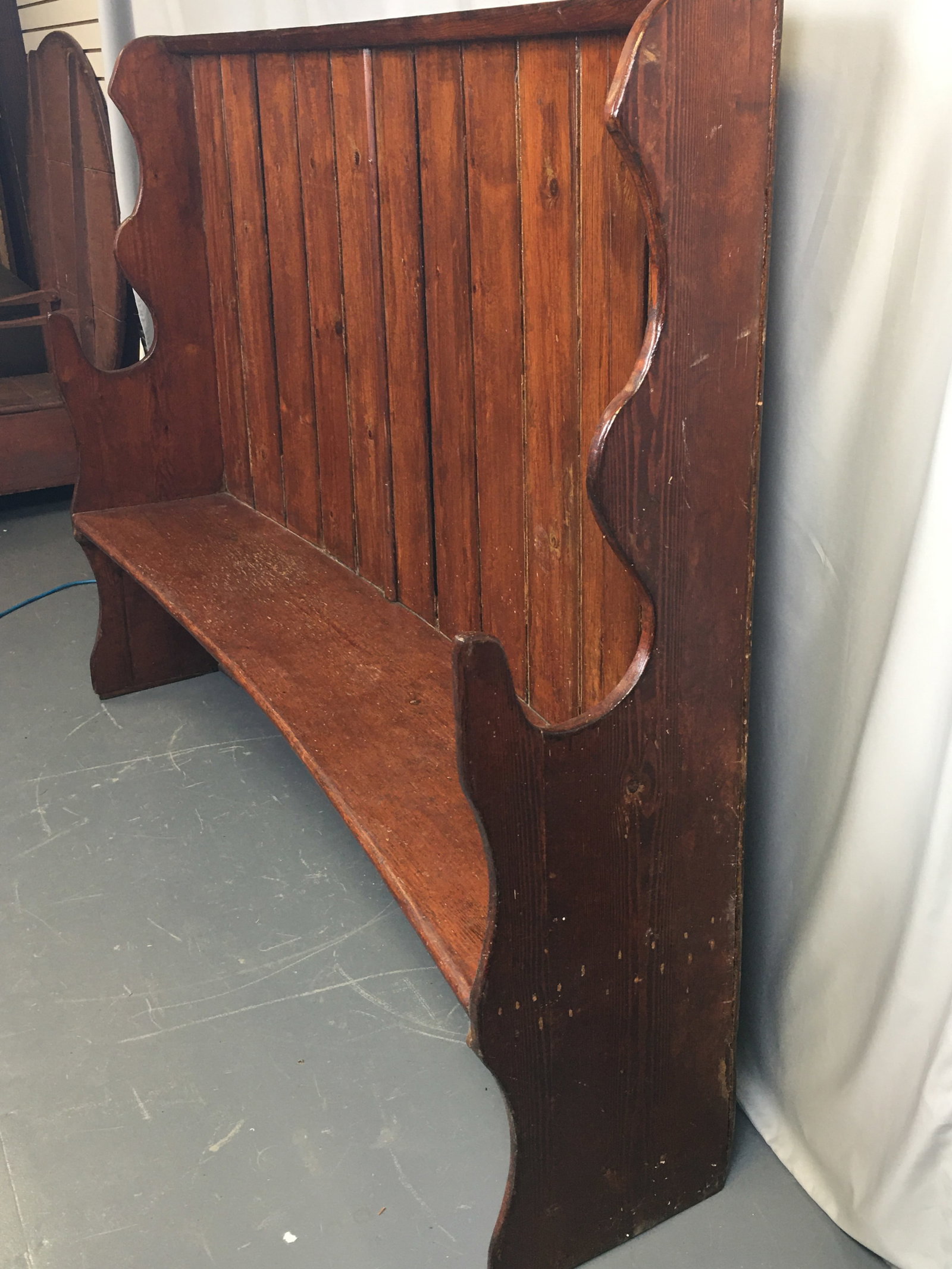 Curved High back Settle - 2