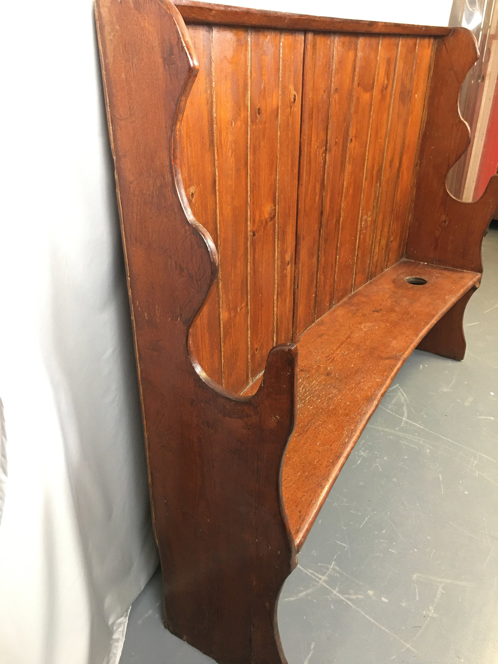 Curved High back Settle - 4
