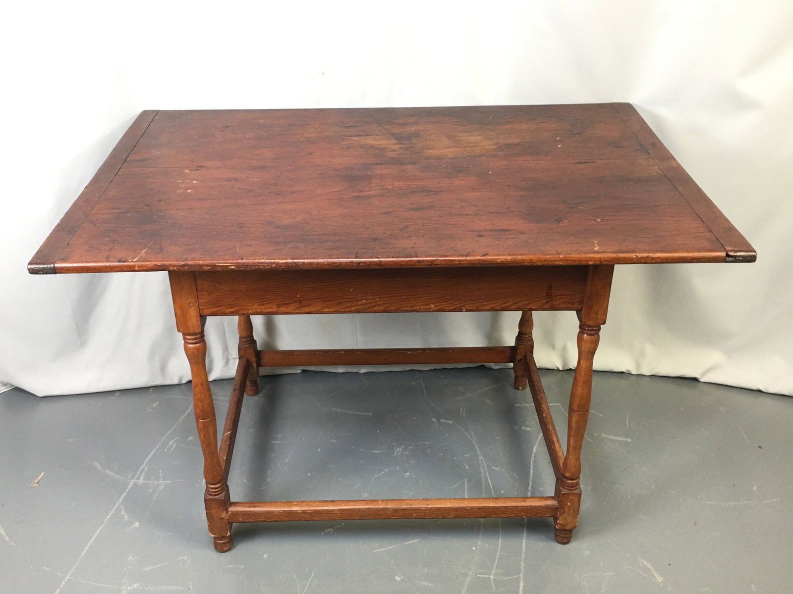 Pine Table, 2-Plank Breadboard Top (1 of 4)