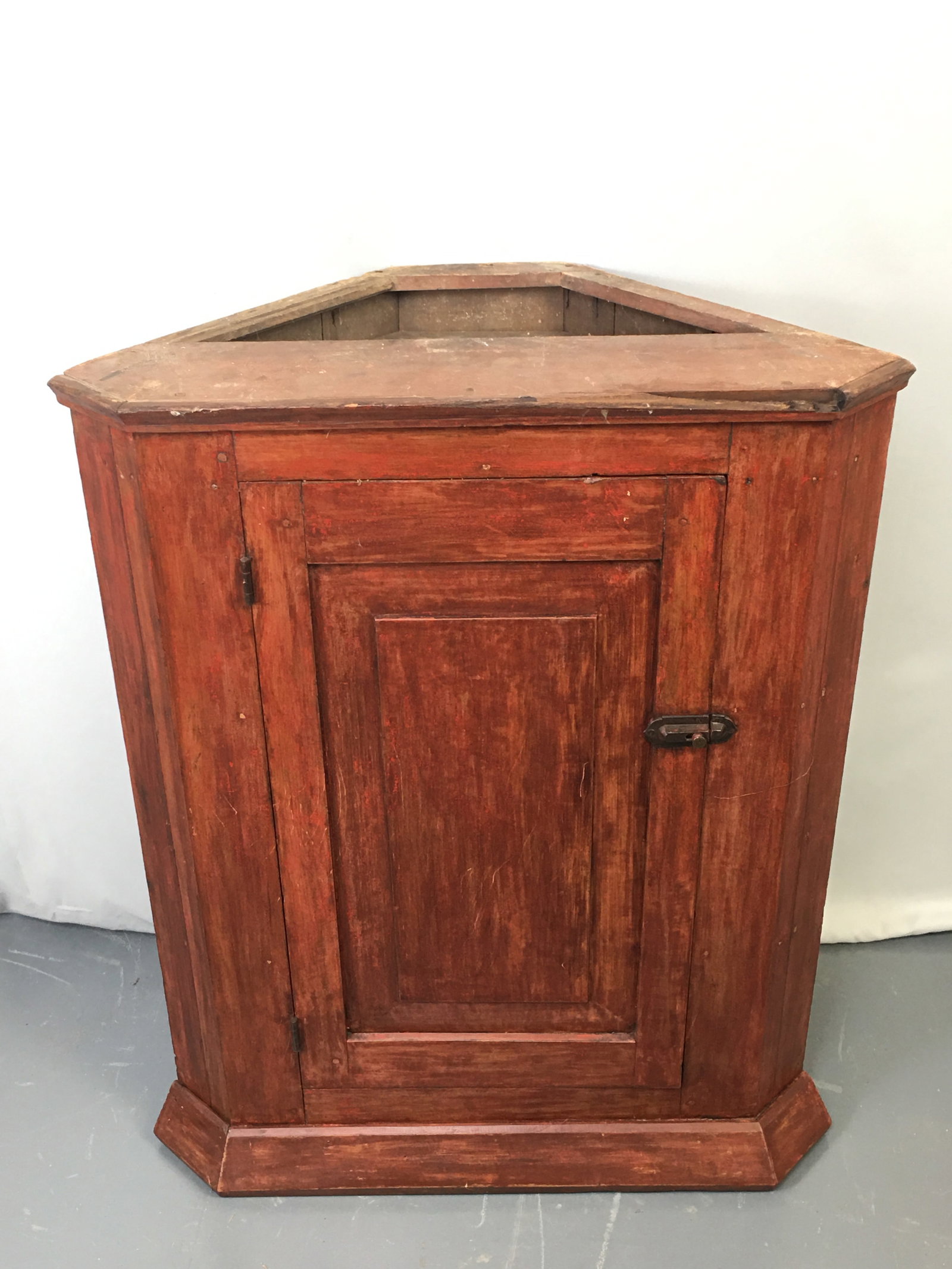 Primitive Small Corner Cupboard, Red Paint (1 of 5)