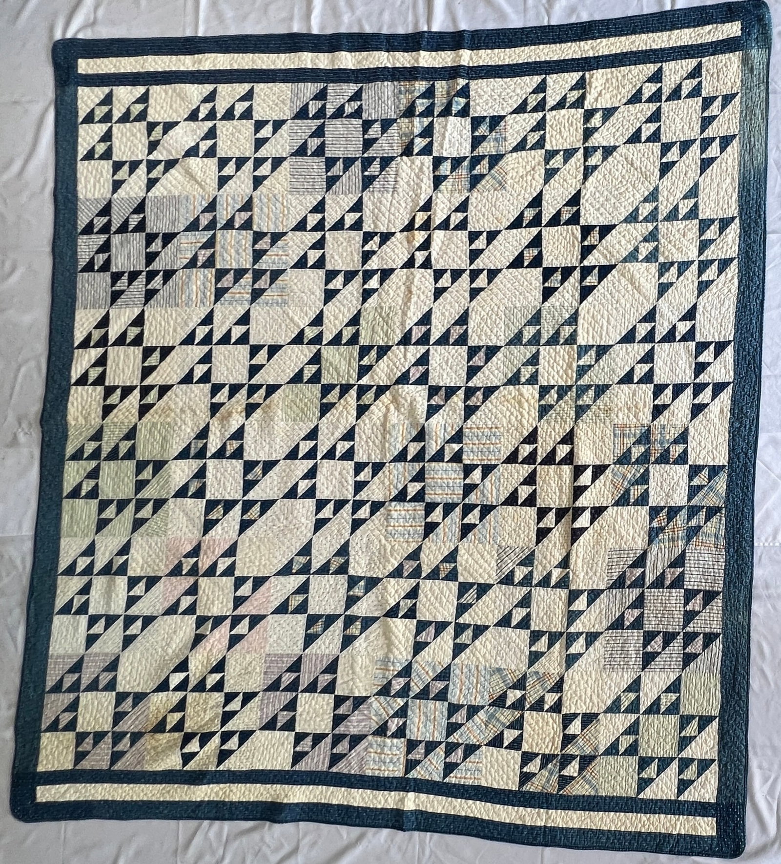 Corn and Beans Pattern Quilt: Very extensive quilting in this Corn and Beans pattern quilt, the blue border has an area of fading, 82" X 76"