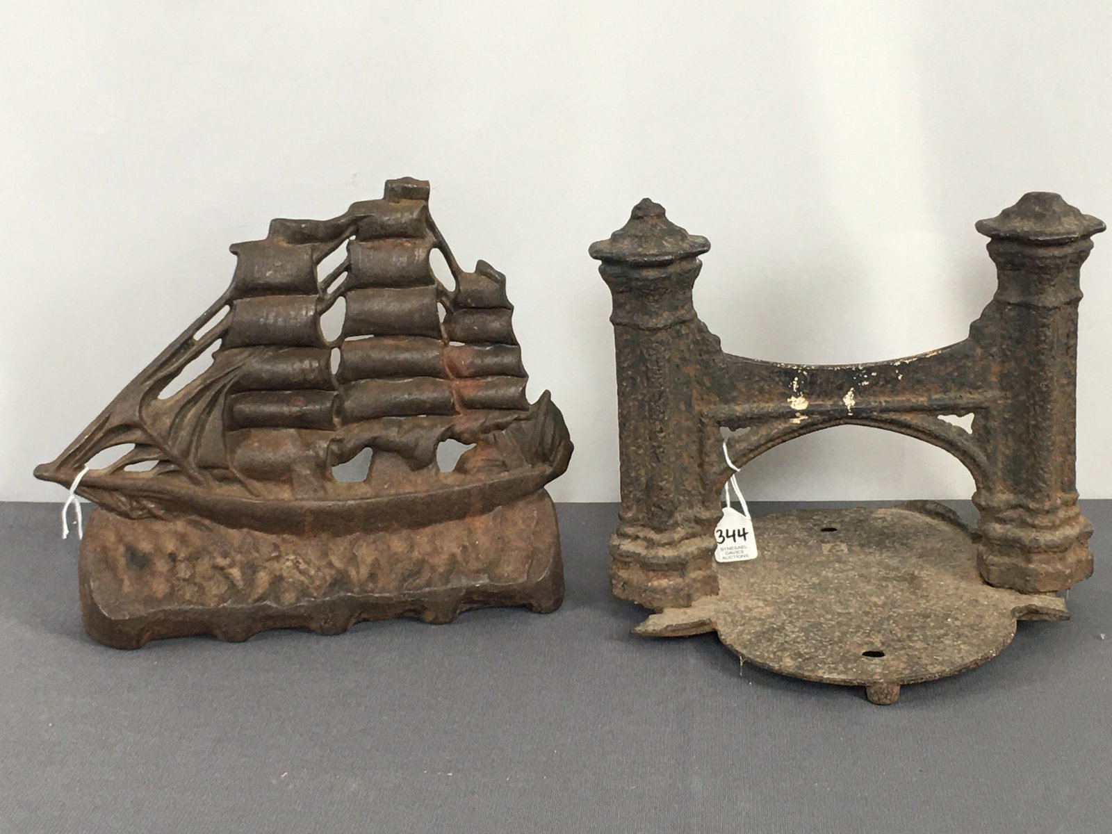 Cast Iron Clipper Ship Door Stop, Boot Scraper (1 of 8)