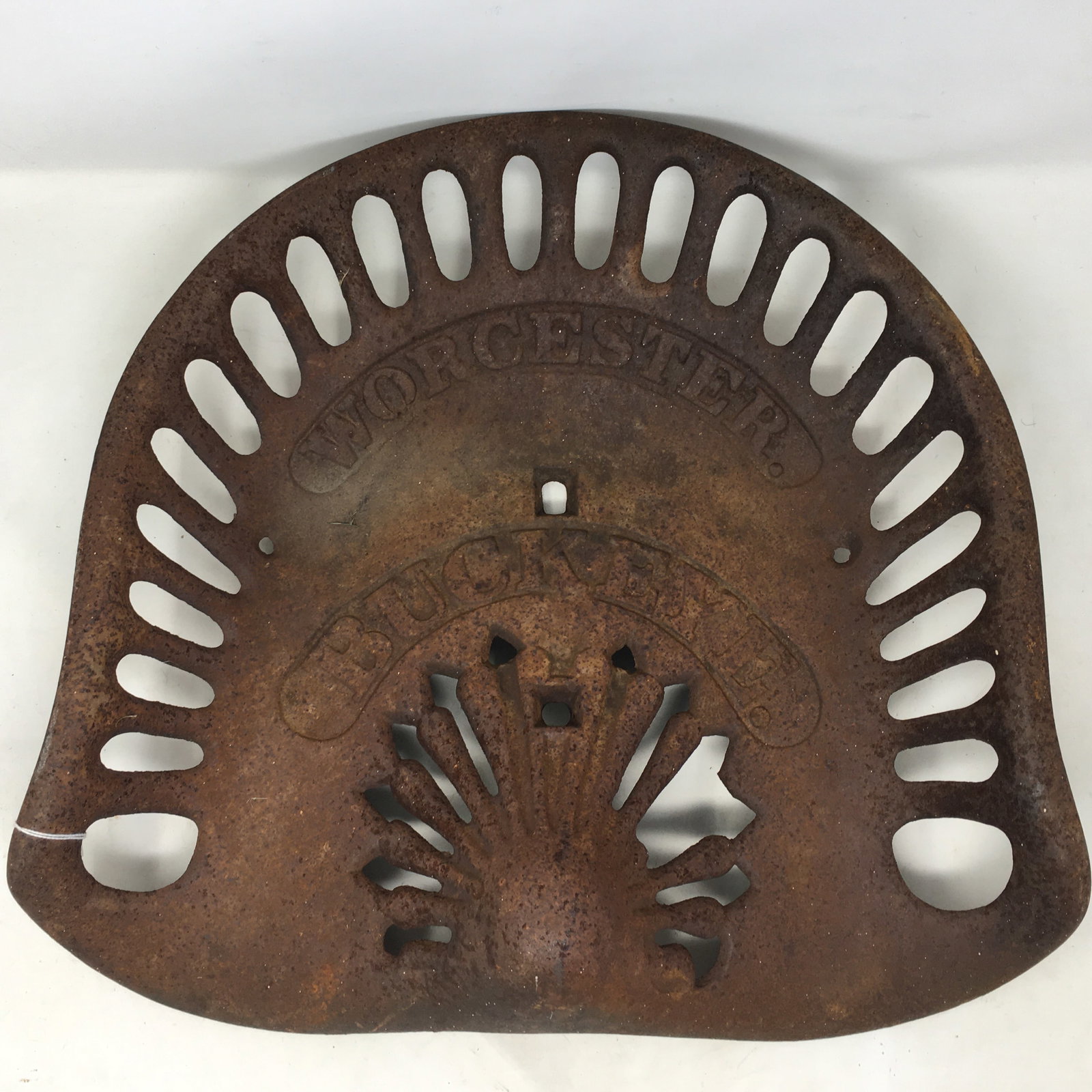 Buckeye Worcester Cast Iron Seat (1 of 4)
