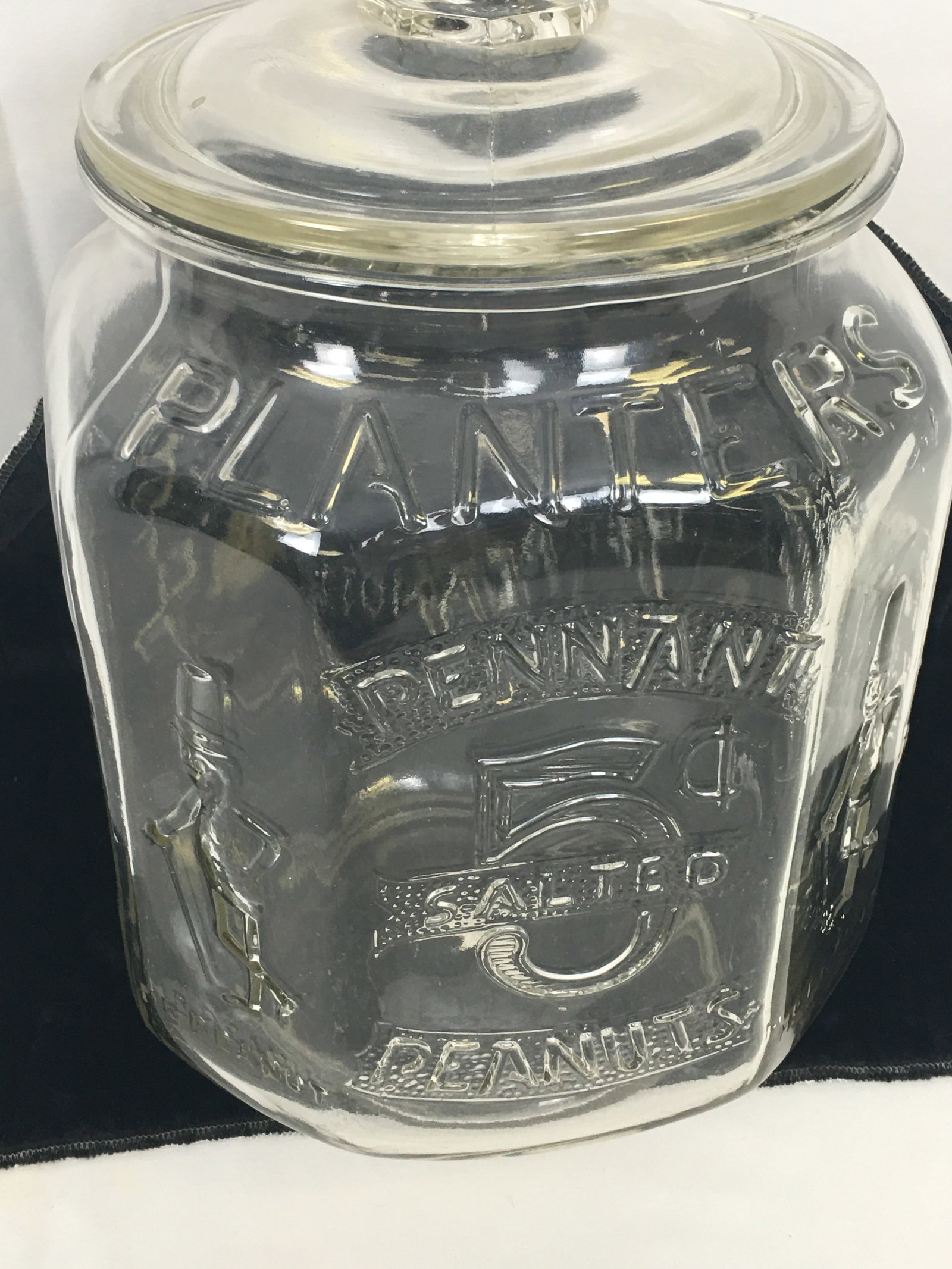 Planter's Peanuts Glass Counter Jar (1 of 7)