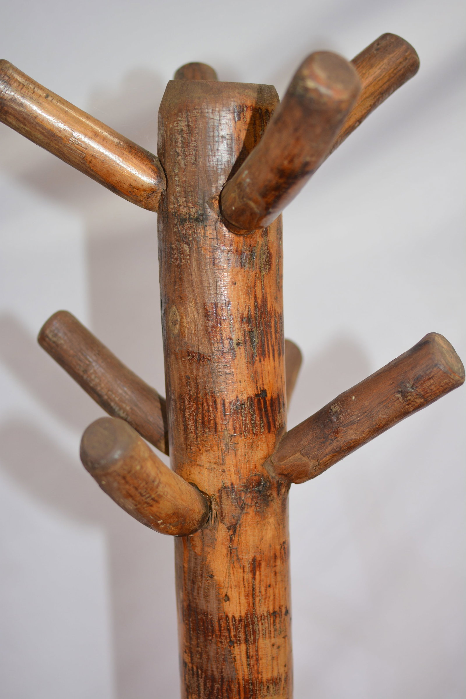 Rustic Hickory Hall Tree / Coat Rack - 4