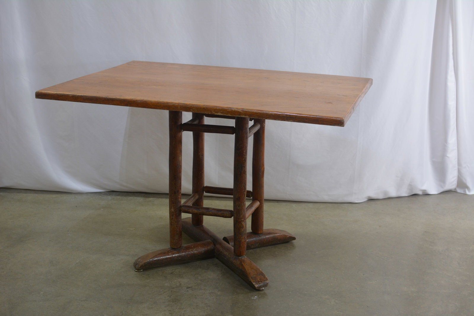 Oak Top Old Hickory Co. Table (1 of 6)