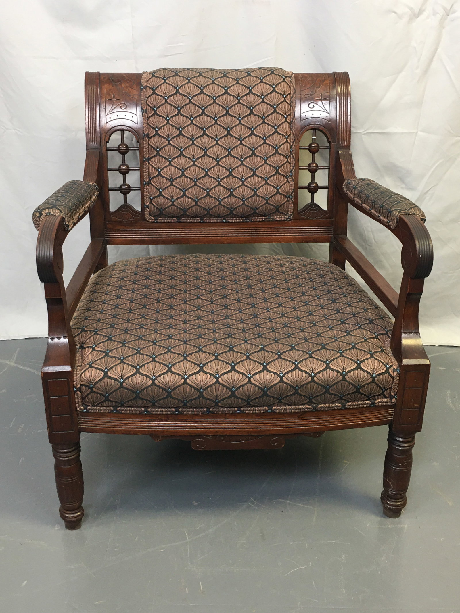Stick & Ball Library Chair (1 of 6)