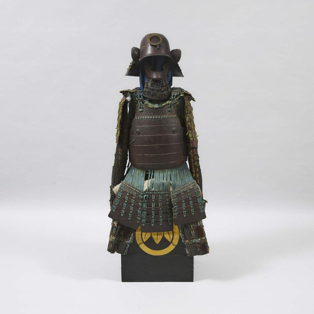 For Auction A Suit of Samurai Armour (Tosei Gusoku), Edo Period (0143