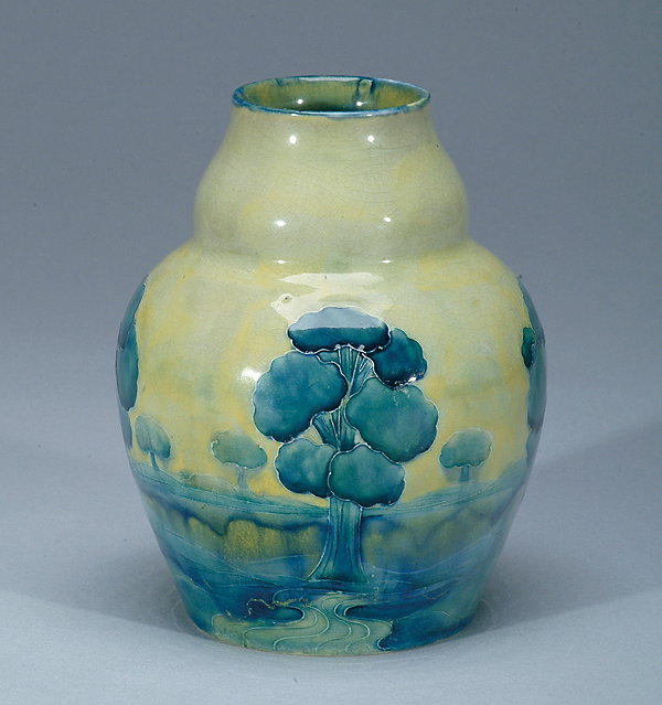 Moorcroft Macintyre Hazeldene Vase, c.1903-04