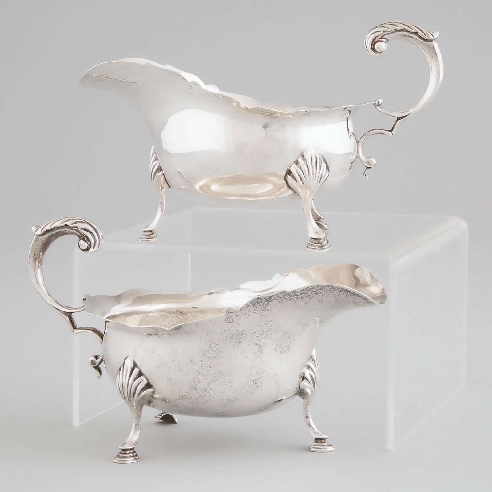 Pair of Edwardian Silver Sauce Boats, Charles Stuart Harris: Pair of Edwardian Silver Sauce Boats, Charles Stuart Harris & Sons Ltd, London, 1908length 6.2 in — 15.8 cm, 10.1 oz. — 313 gramsEstimate: $150—250