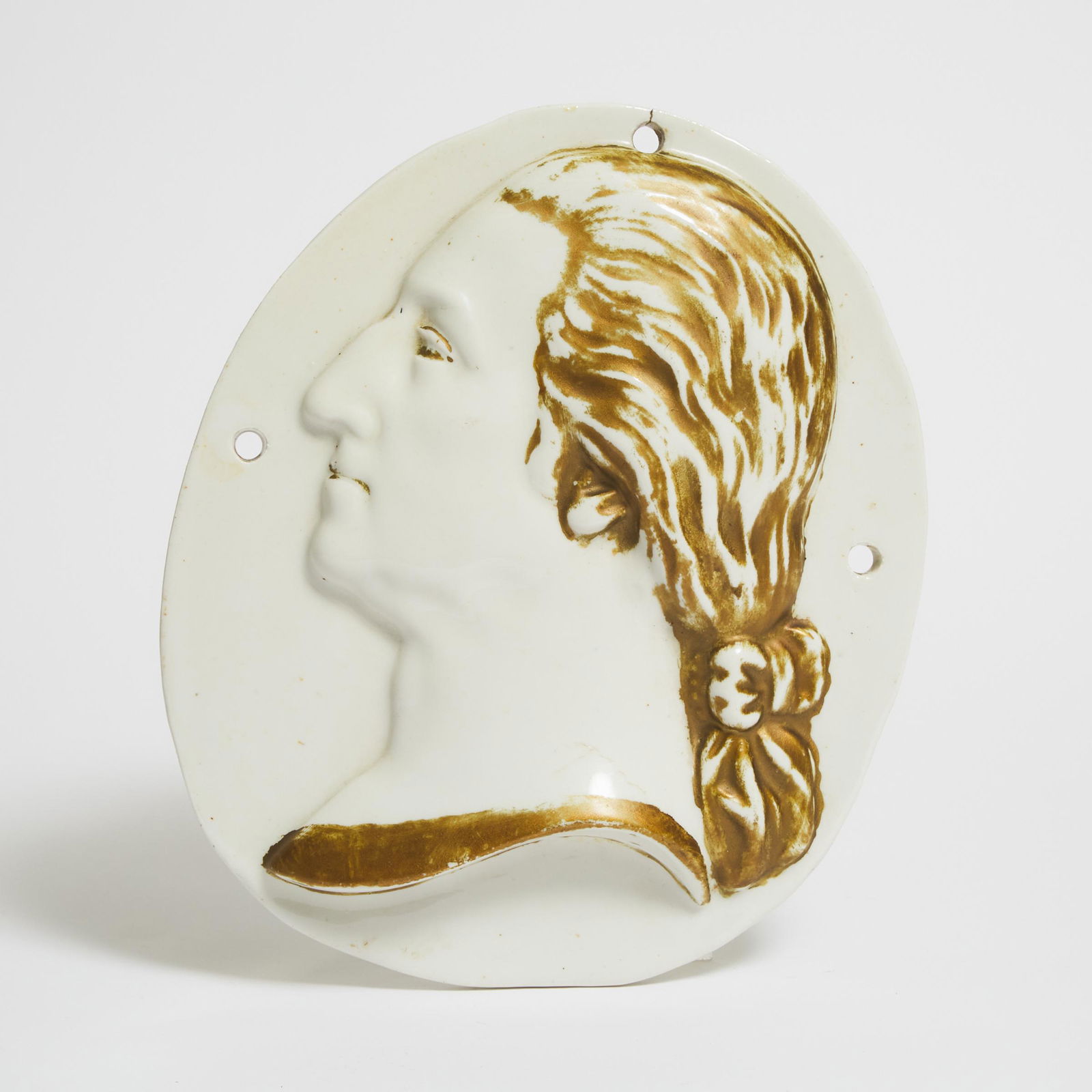 George Washington Large Oval Parcel Gilt Ceramic Profile Po: George Washington Large Oval Parcel Gilt Ceramic Profile Portrait Plaque, 19th/early 20th century11.25 x 9.4 in â€” 28.6 x 24 cmEstimate: $200â€”300