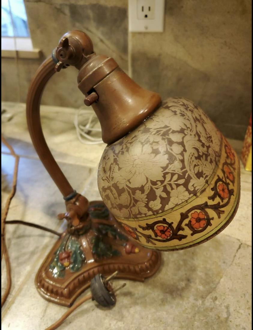 Bellova bed light (1 of 4)