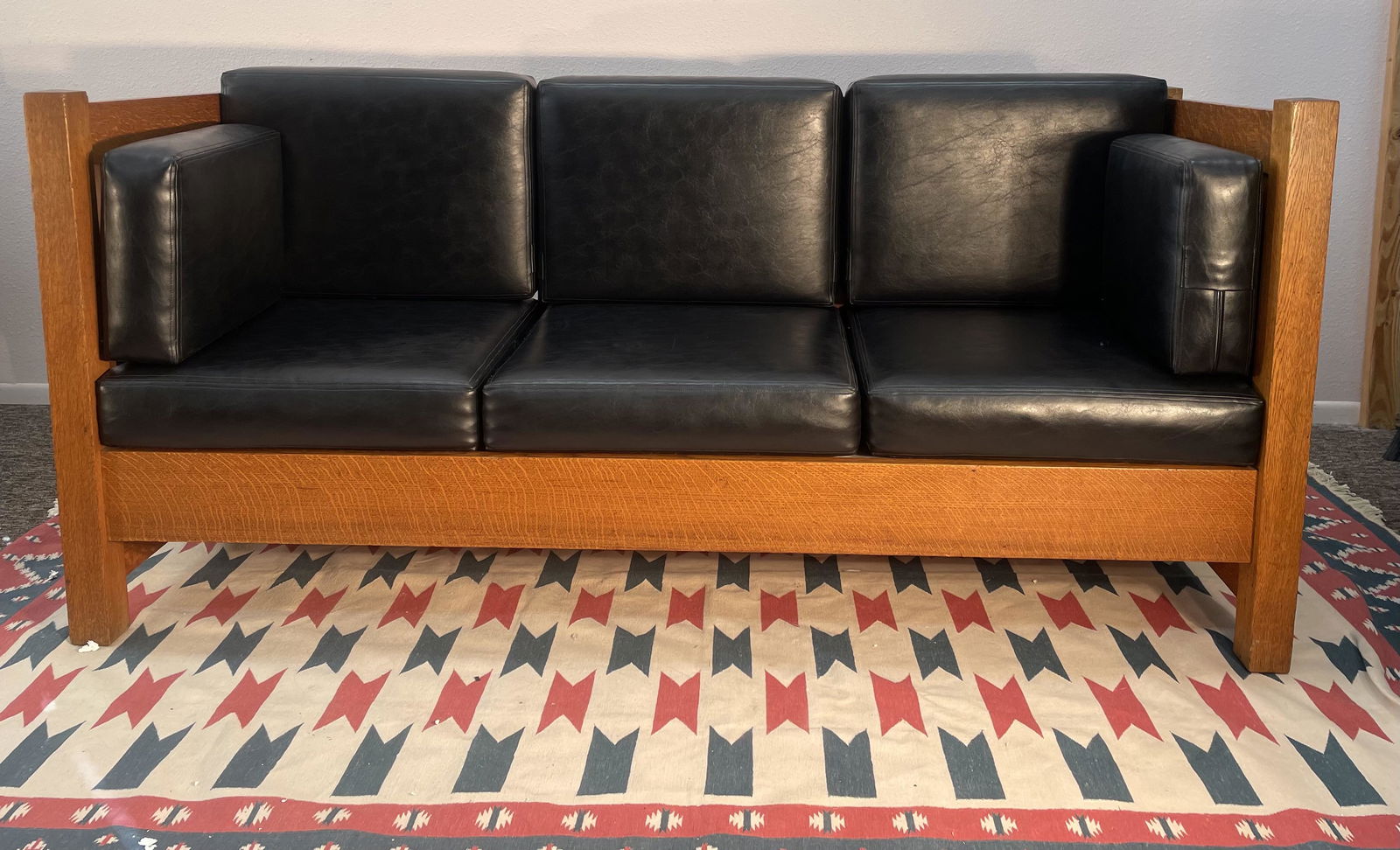 Fine Arts & crafts large settle (1 of 10)