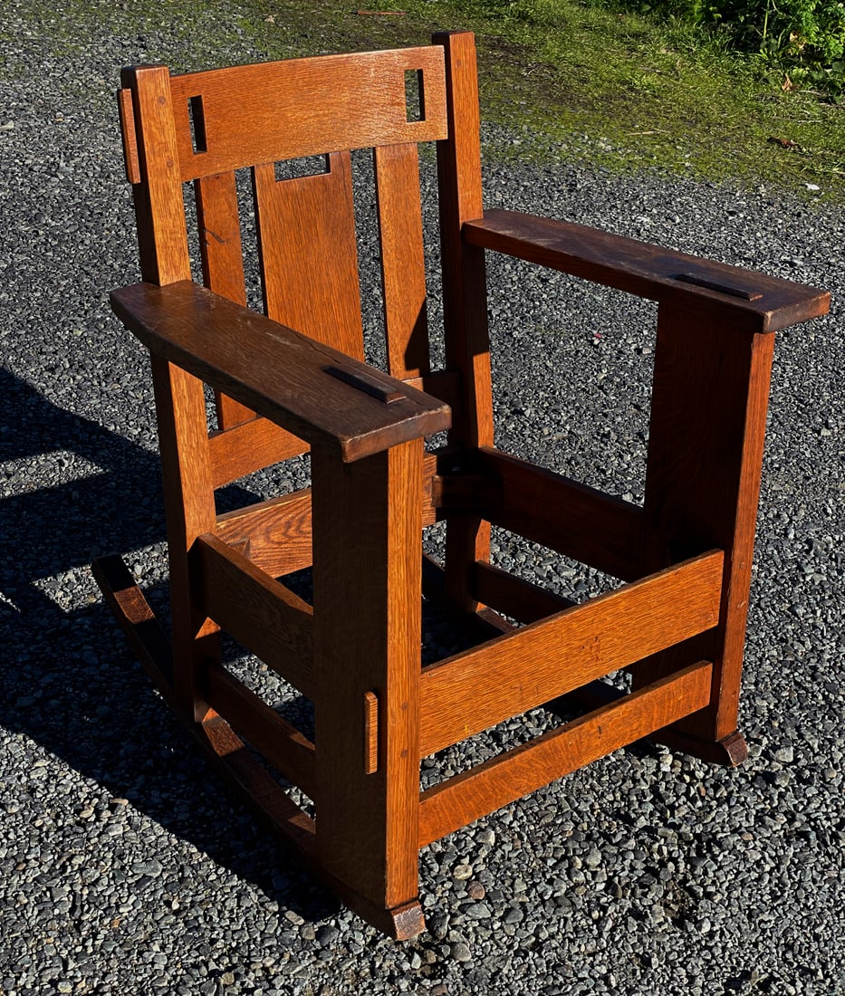 Charles Stickley arm rocker2 (1 of 9)