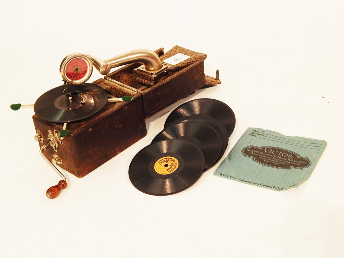 Peter Pan Portable Gramophone w/ Records (1 of 4)