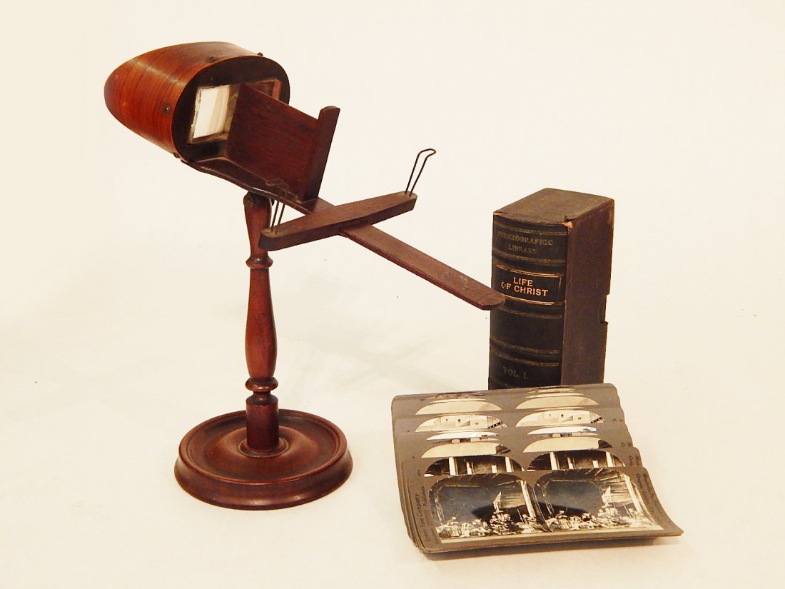 Tabletop Stereoviewer w/ Keystone Life of Christ Set (1 of 3)