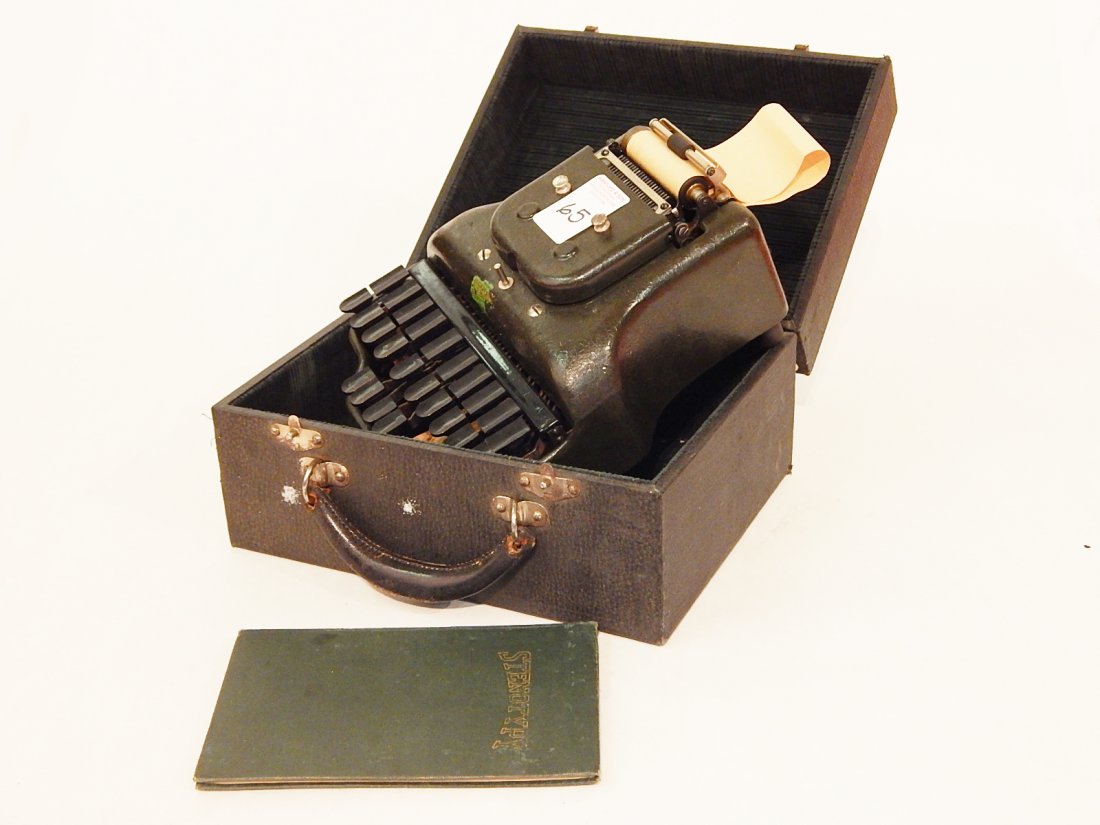 Vintage Stenotype Court Stenographer Machine (1 of 2)