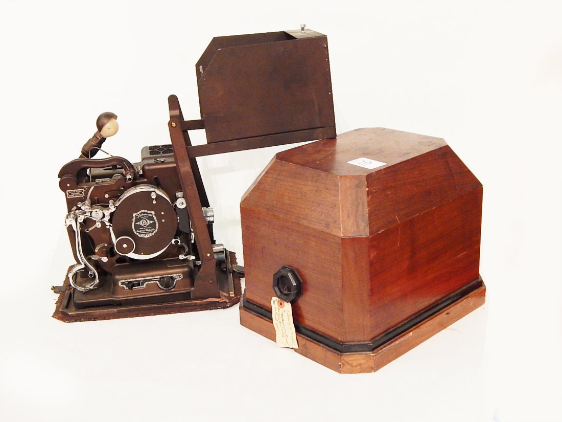Eastman Kodak Model B "Kodascope" 16mm Projector (1 of 3)