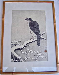 OHARA KOSON WOODBLOCK IN COLORES "HAWK ON A LIMB": OHARA KOSON, VINTAGE JAPANESE WOODBLOCK IN COLORES "HAWK ON A LIMB" SIGNED WITH ARTIST BLIND STAMP IN ORIGINAL BAMBOO FRAME 20 X 14.5 FRAMED. 14 X 9 SHEET SIZE
