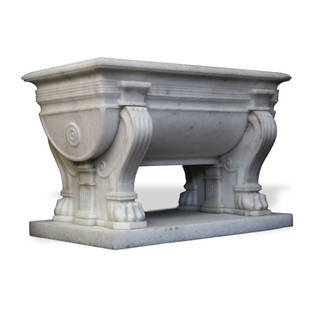 SMALL WHITE MARBLE BATH: Small white marble bath, late 19th century. Dimensions:41x26x29cm. Good condition - used with small signs of aging & blemishes. YOU CAN REQUEST FURTHER PHOTOS BY EMAIL.TO KNOW THE EXACT