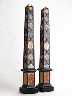 Pair of obelisks in marble: Pair of obelisks inlaid in wood and rare marbles. 20th century. Dimensions: 80x12x12cm. YOU CAN REQUEST FURTHER PHOTOS AND INFORMATION VIA EMAIL. ALL TRANSPORT PRICES ARE APPROXIMATELY. - TUTTI I