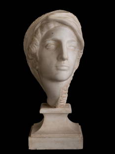 White marble head: 20th century white marble head. YOU CAN REQUEST FURTHER PHOTOS AND INFORMATION VIA EMAIL. ALL TRANSPORT PRICES ARE APPROXIMATELY. - TUTTI I PREZZI DI TRASPORTO SONO UNA STIMA. - Testa in marmo