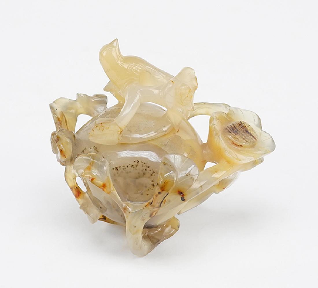 A Carved Agate Lidded Jar. (1 of 1)
