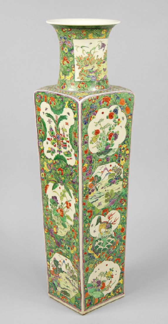 A Chinese Porcelain Floor Vase. (1 of 10)