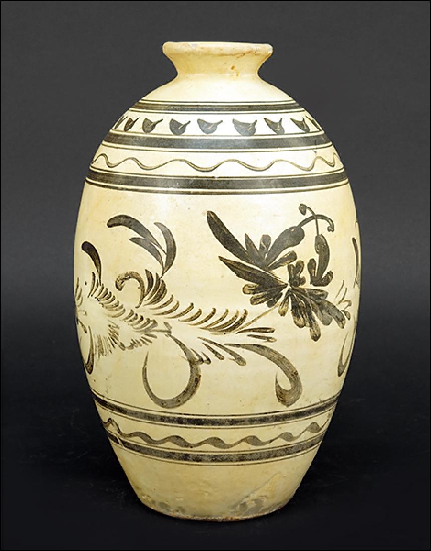 A Song Style Glazed Ceramic Vessel. (1 of 6)