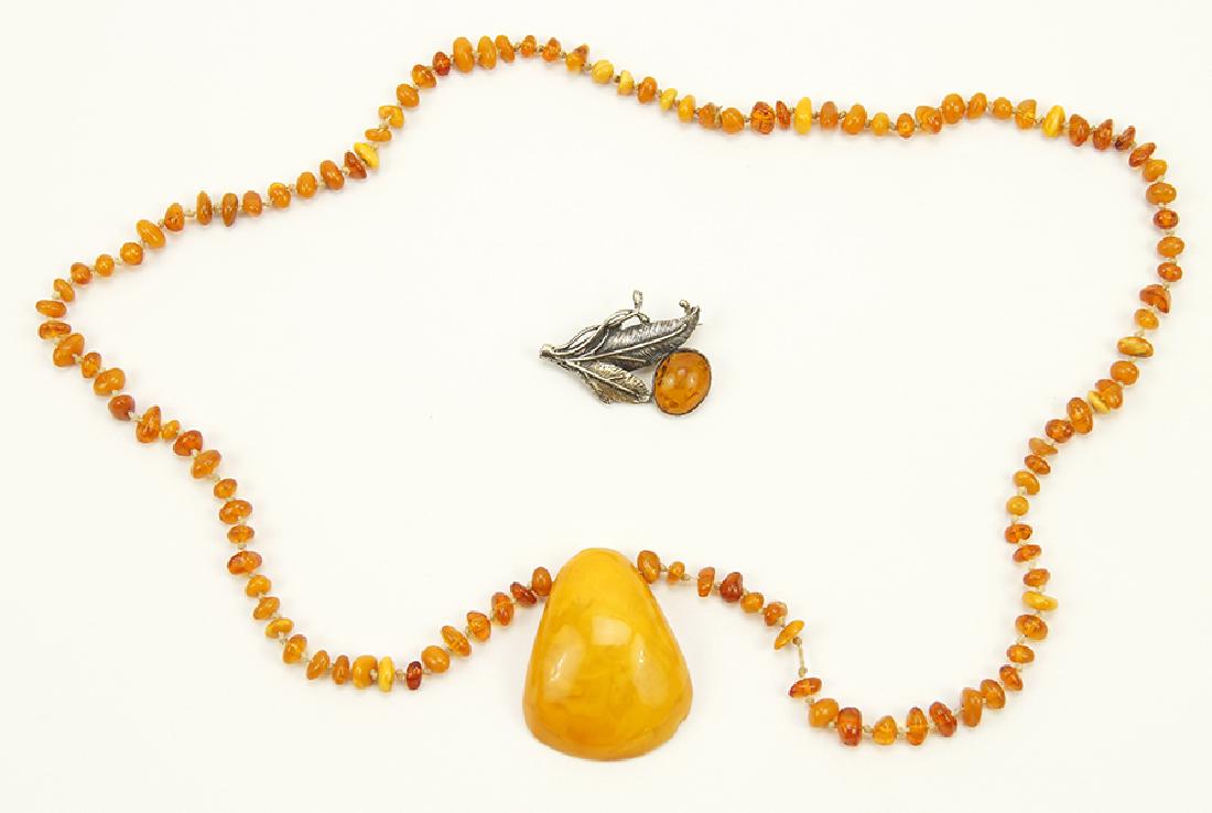An Amber and .800 Silver Brooch. (1 of 1)